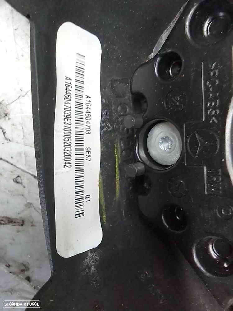 Volante Mercedes-Benz M-Class (W164) - 2