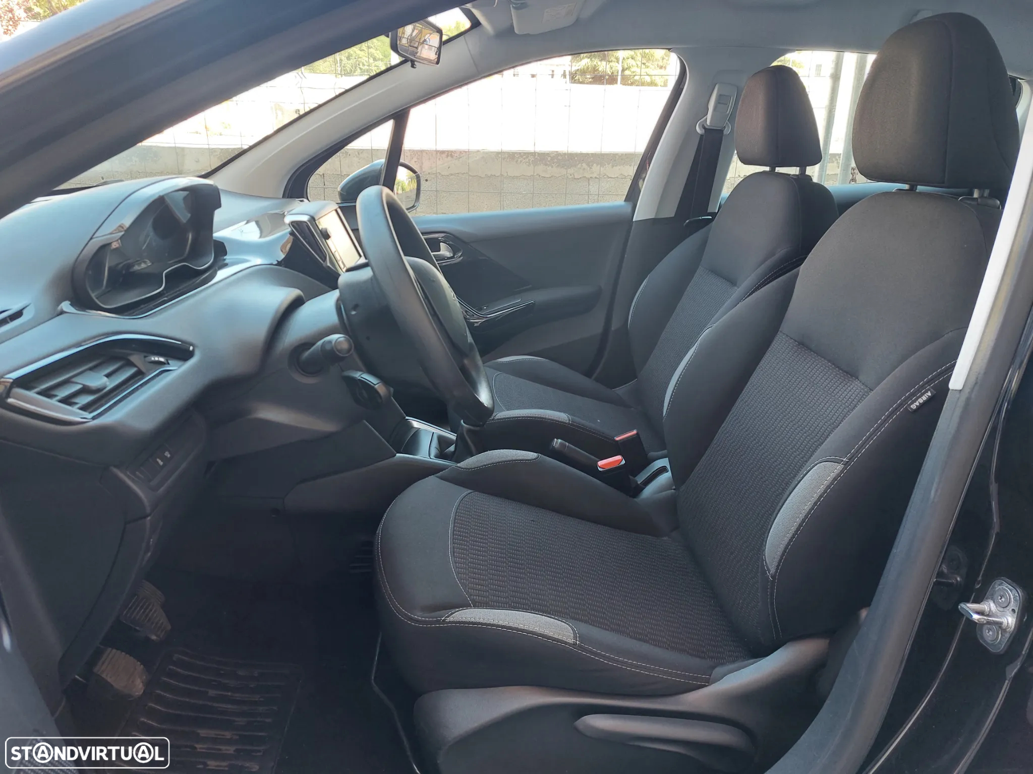Peugeot 208 Blue-HDi 100 Stop&Start Style - 8