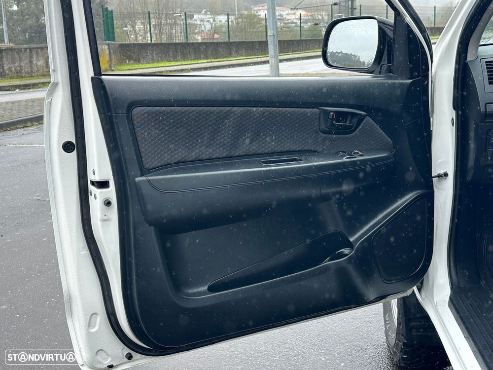 Toyota Hilux 2.5 D-4D 4WD CE CM AC - 5