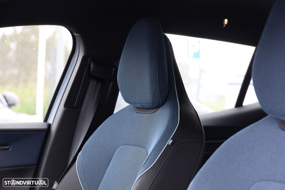 Volvo EX30 51 kWh Single Motor Plus - 8