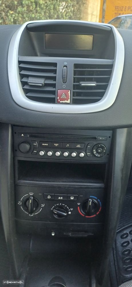 Peugeot 207 1.4 HDi Urban - 8