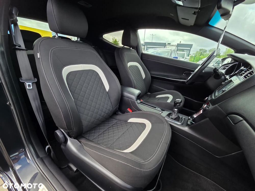 Kia ProCeed 1.6 CRDi 136 ISG GT Line - 14
