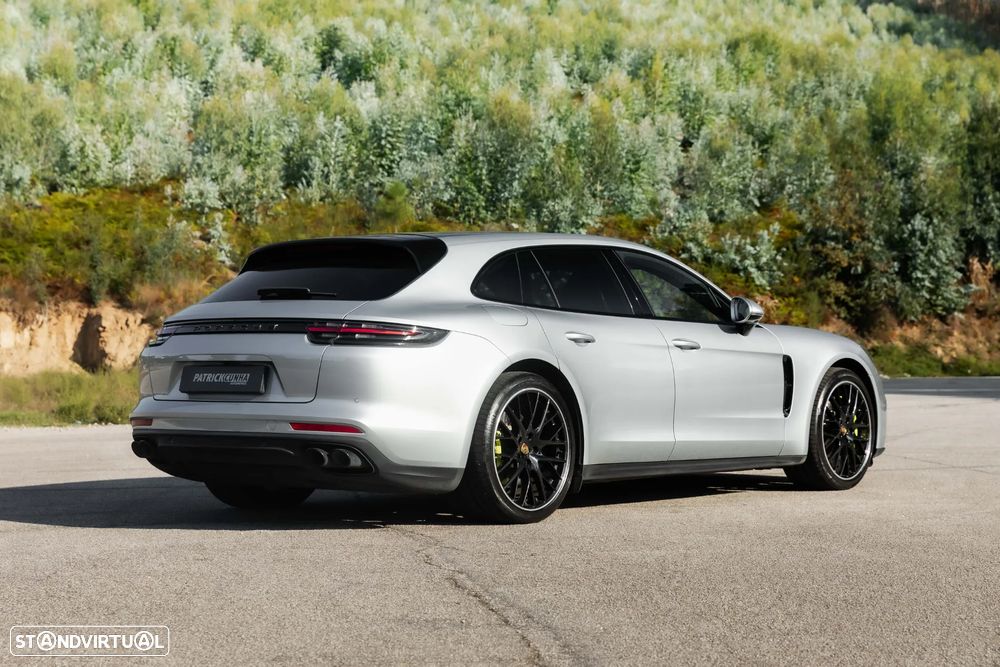 Porsche Panamera Sport Turismo 4 E-Hybrid - 4