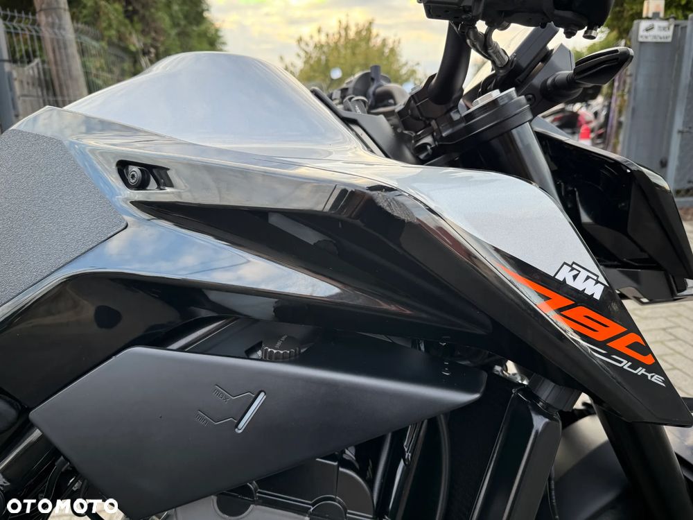 KTM Duke - 24