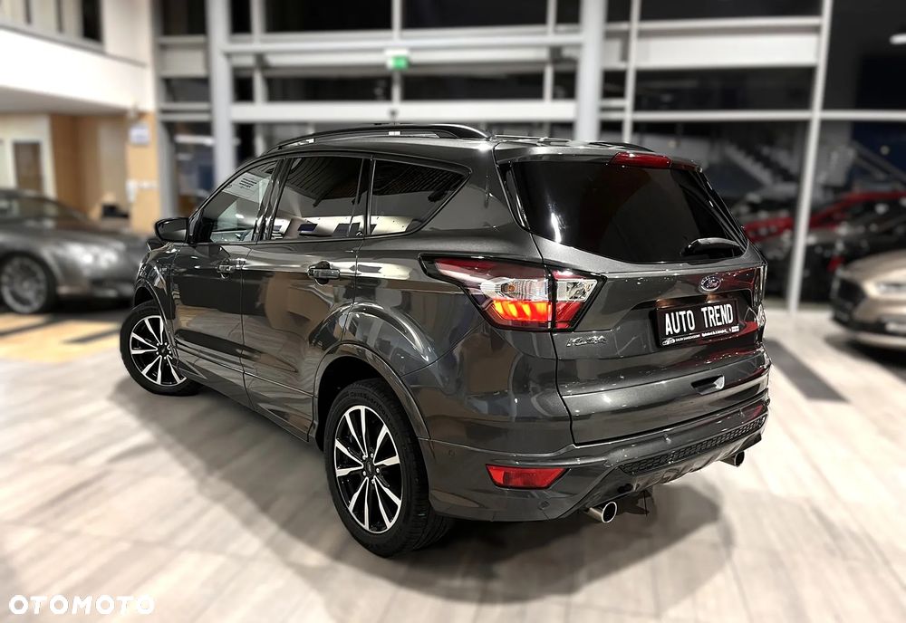 Ford Kuga 2.0 TDCi 4x4 ST-Line - 4