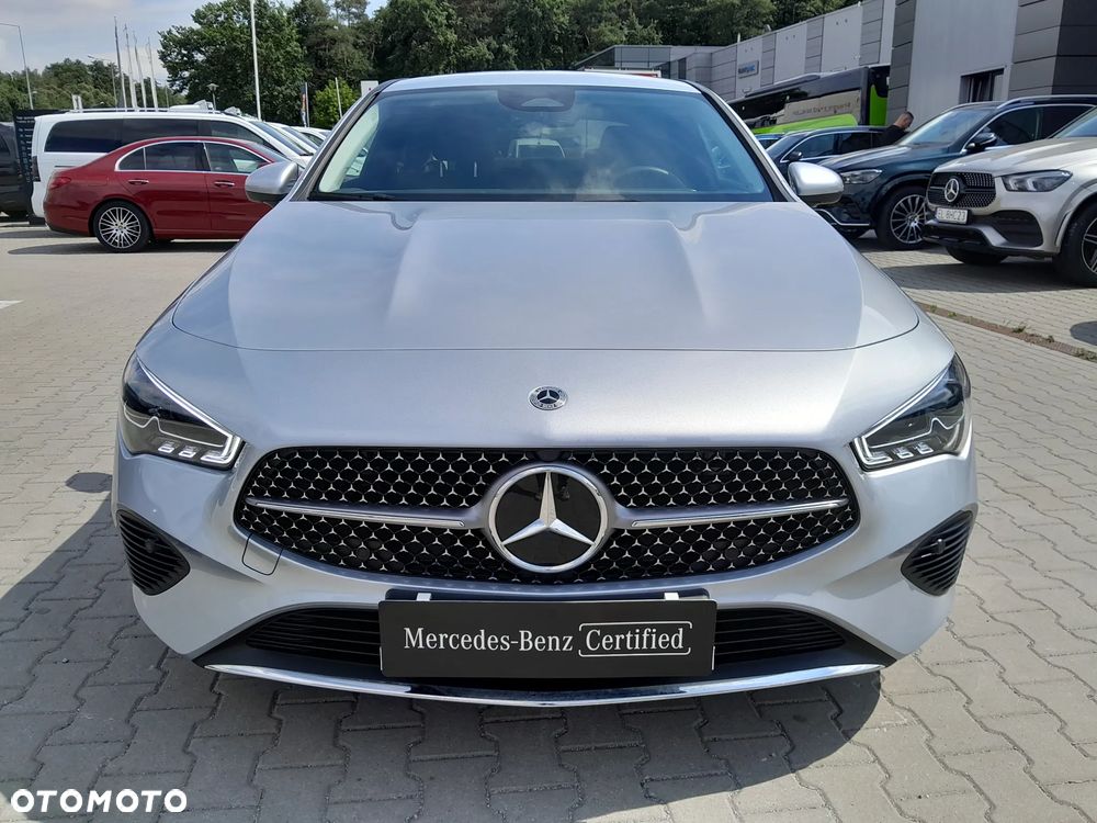 Mercedes-Benz CLA 180 Progressive 7G-DCT - 9
