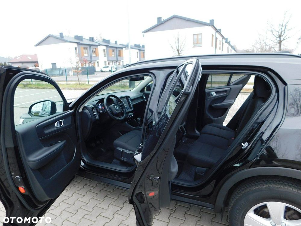 Volvo XC 40 D3 Momentum - 8