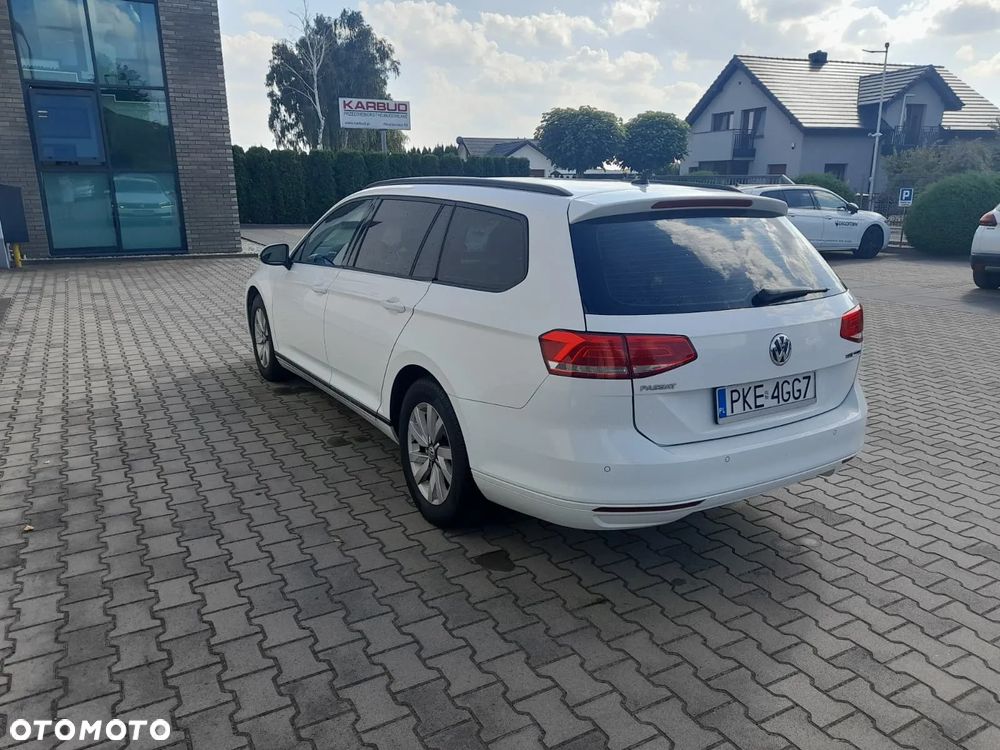 Volkswagen Passat 1.6 TDI BMT Comfortline - 4