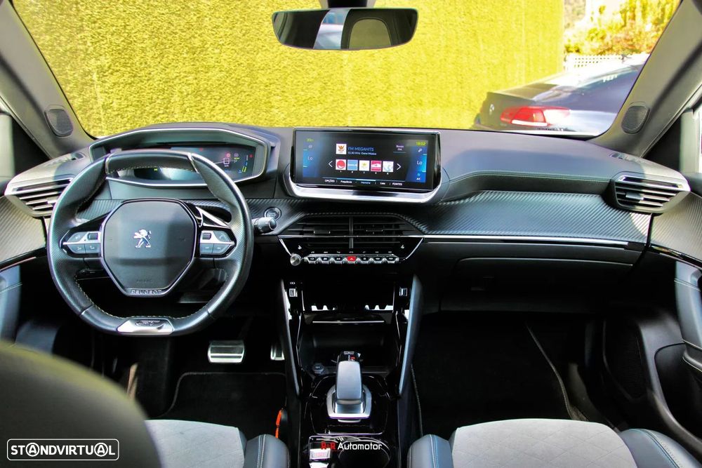 Peugeot e-2008 50 kWh GT - 13