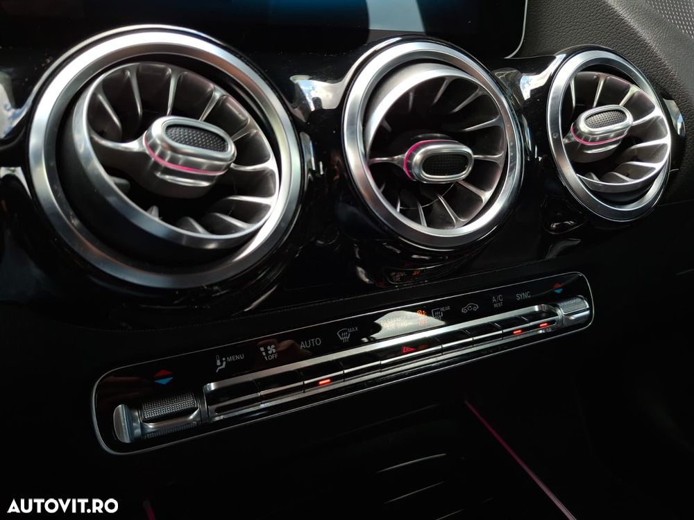 Mercedes-Benz GLA 250 e 8G-DCT - 30