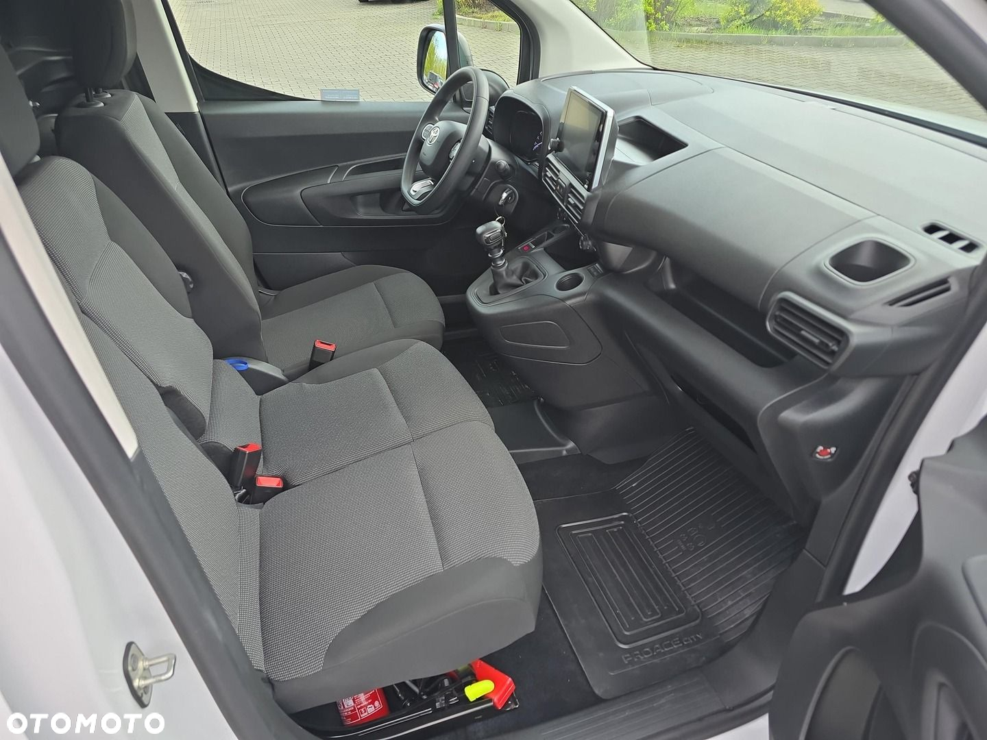 Toyota PROACE CITY - 8