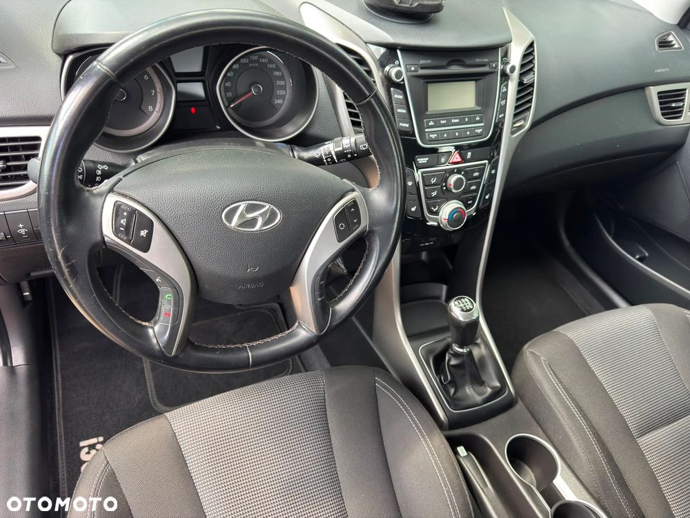 Hyundai i30 - 12