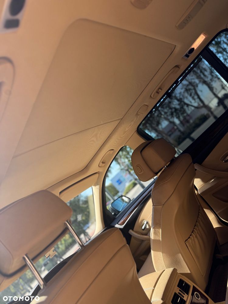 BMW Seria 5 530d Touring Edition Exclusive - 29