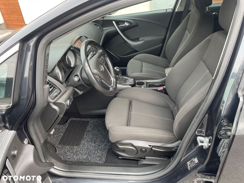 Opel Astra 2.0 BiTurbo CDTI DPF ecoFLEX SportsTourer St - 26