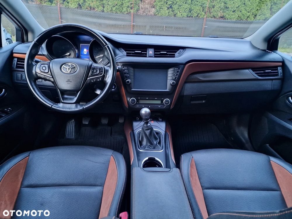 Toyota Avensis 2.0 D-4D Prestige - 15