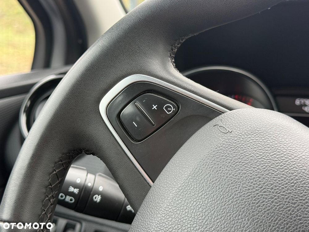 Renault Clio 1.2 16V Alize - 14