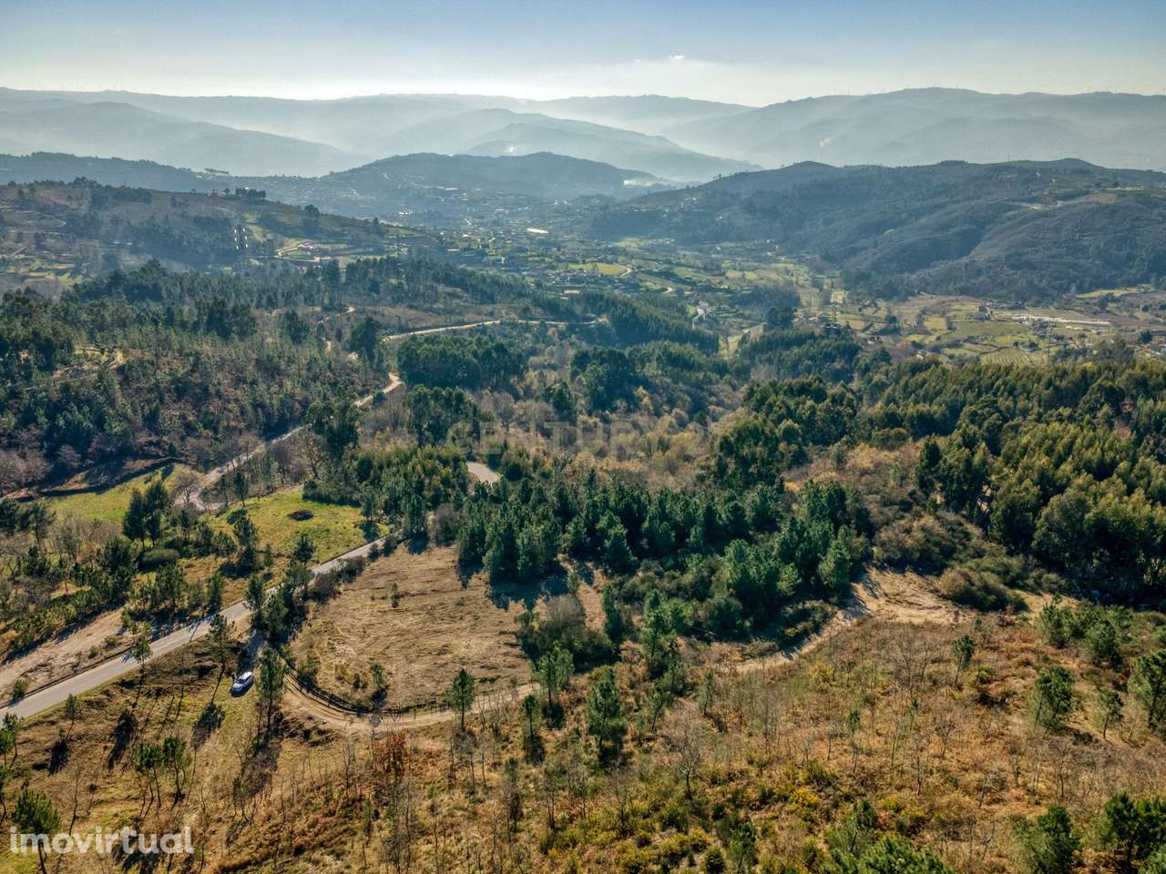 Terreno em Gove, Baião, com vista para o Rio Douro - Grande imagem: 3/6