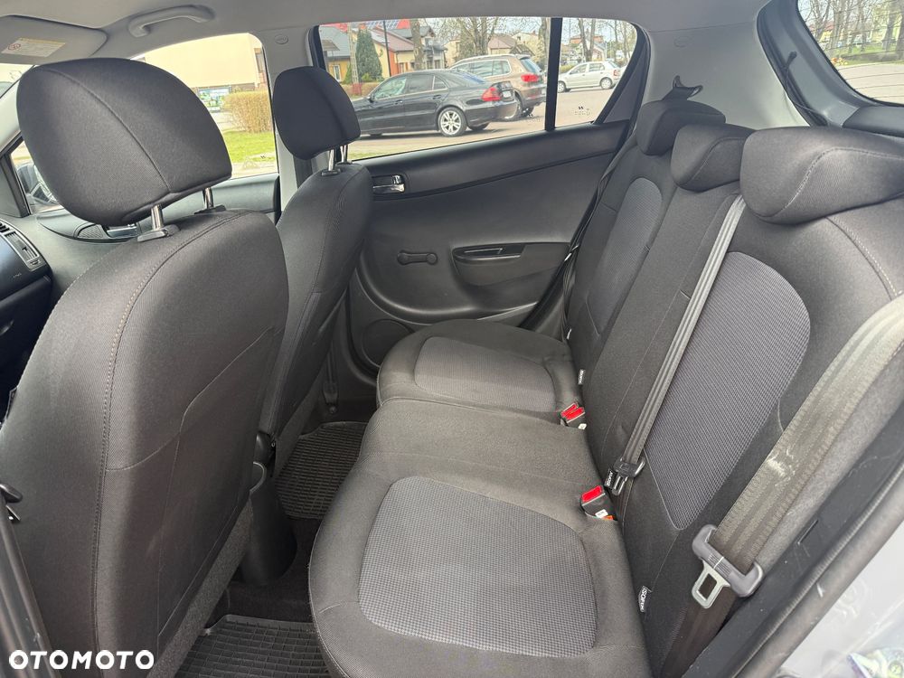 Hyundai i20 1.25 Wersja Jubileuszowa - 12