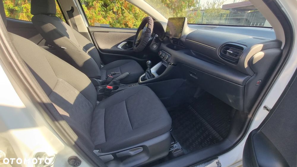 Toyota Yaris - 16