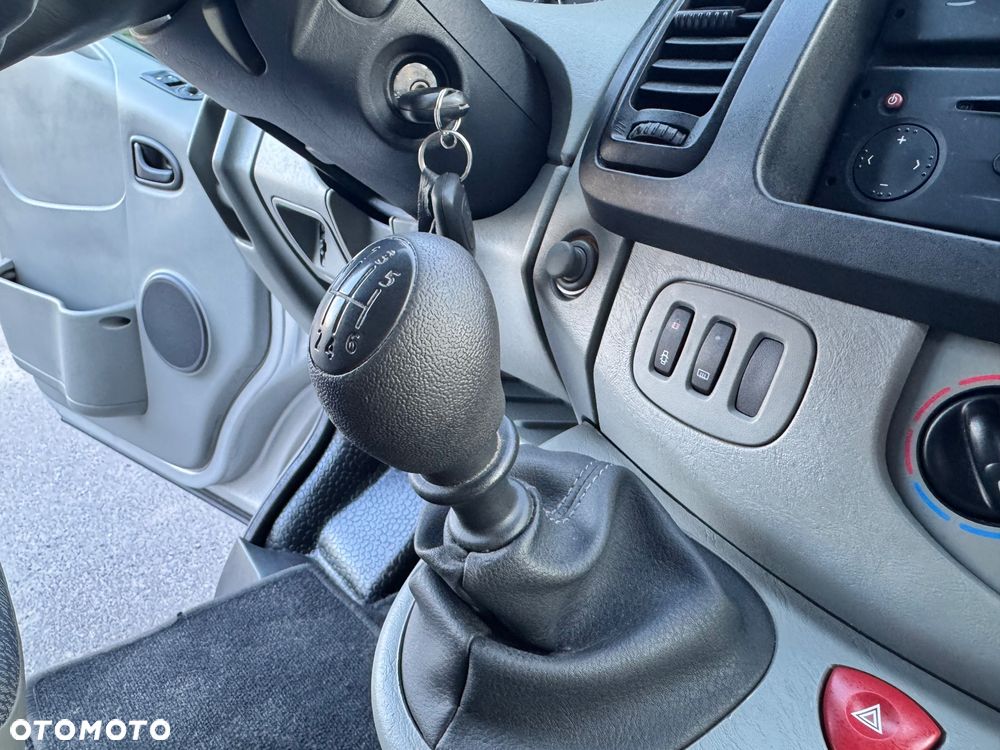Renault Trafic - 24
