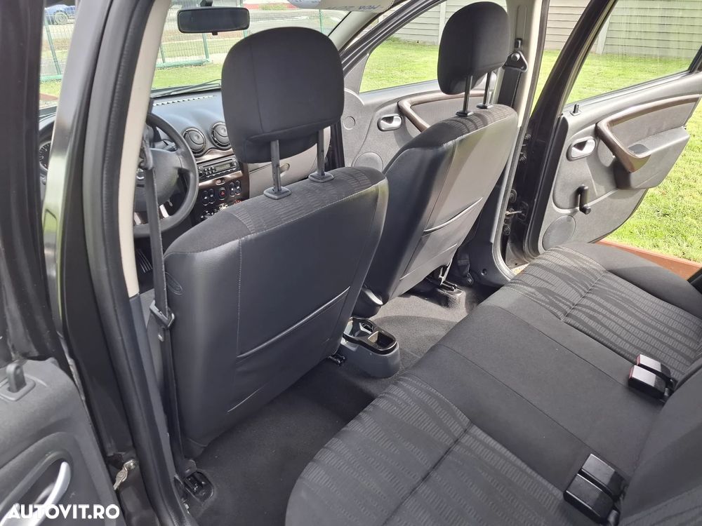 Dacia Duster 1.5 dCi 4x2 Ambiance - 6