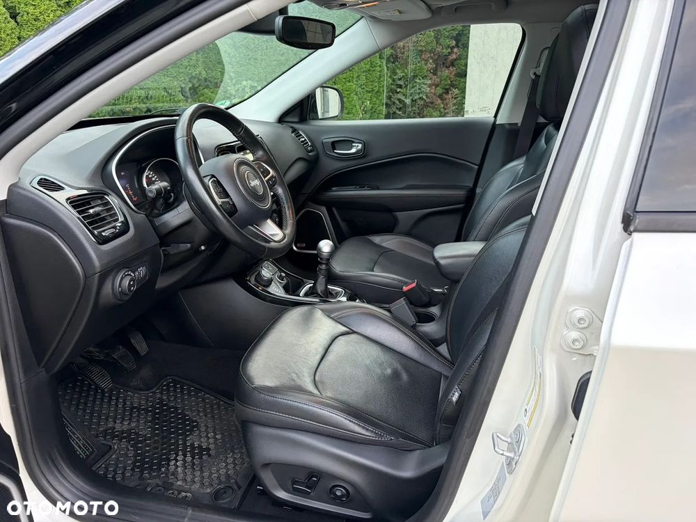 Jeep Compass - 8