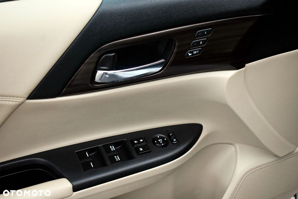 Honda Accord - 32
