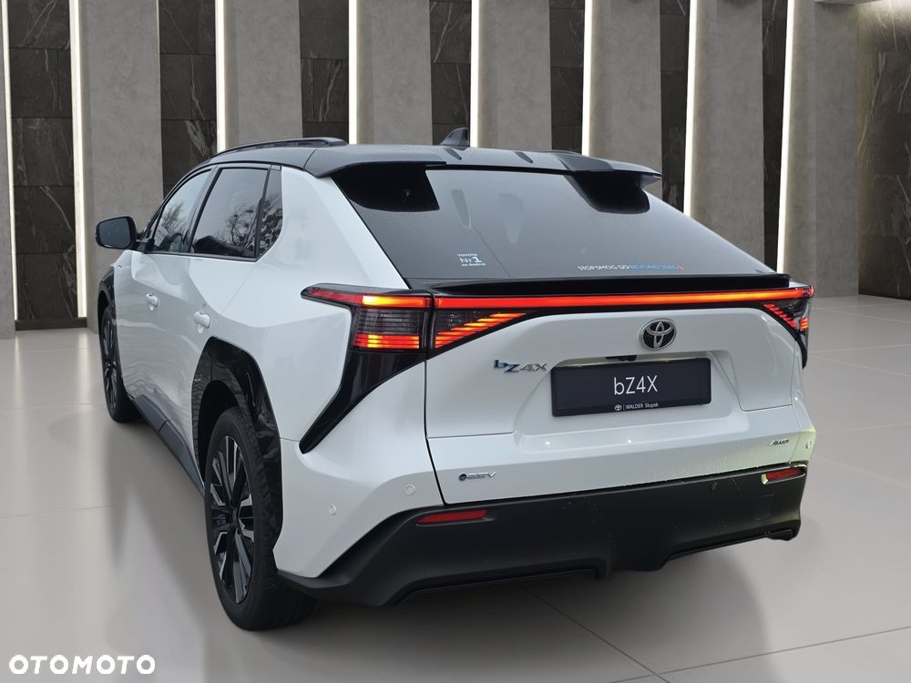 Toyota bZ4X 73.1kWh 4x4 Executive - 9