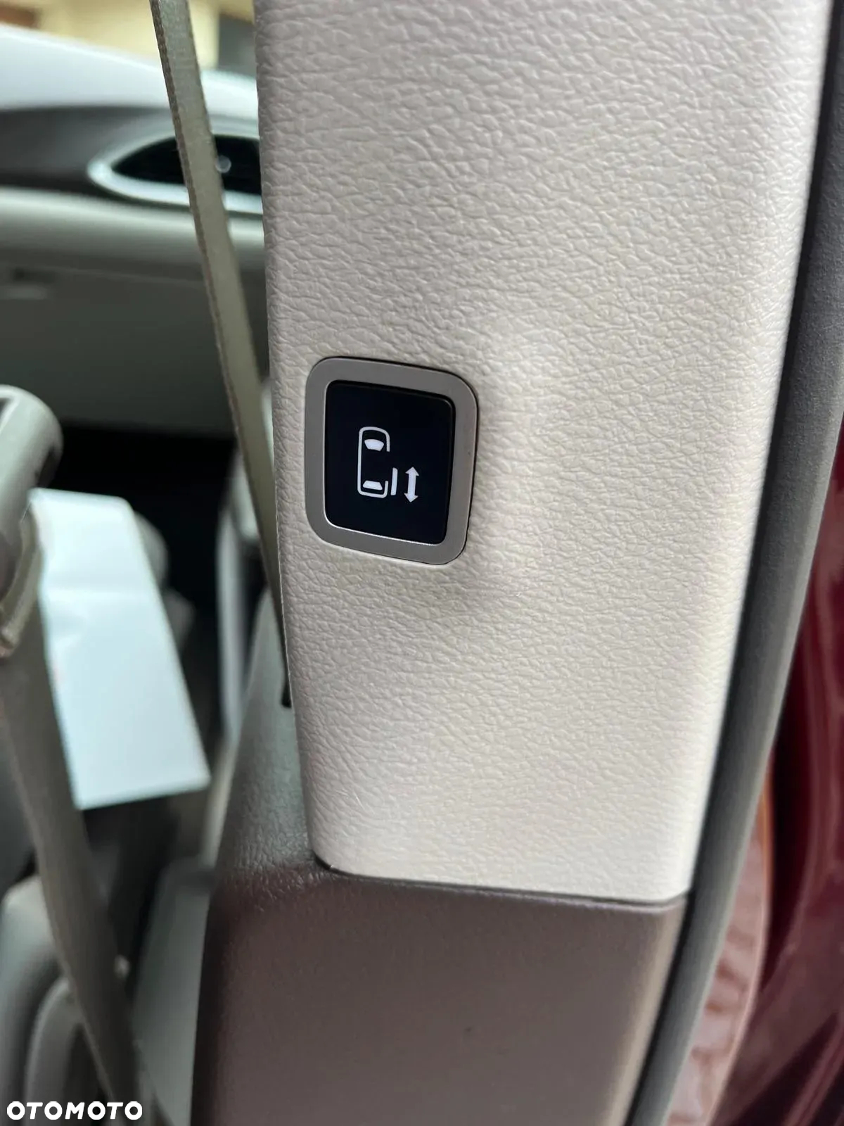 Chrysler Pacifica - 26