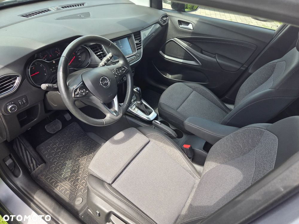 Opel Crossland X - 17