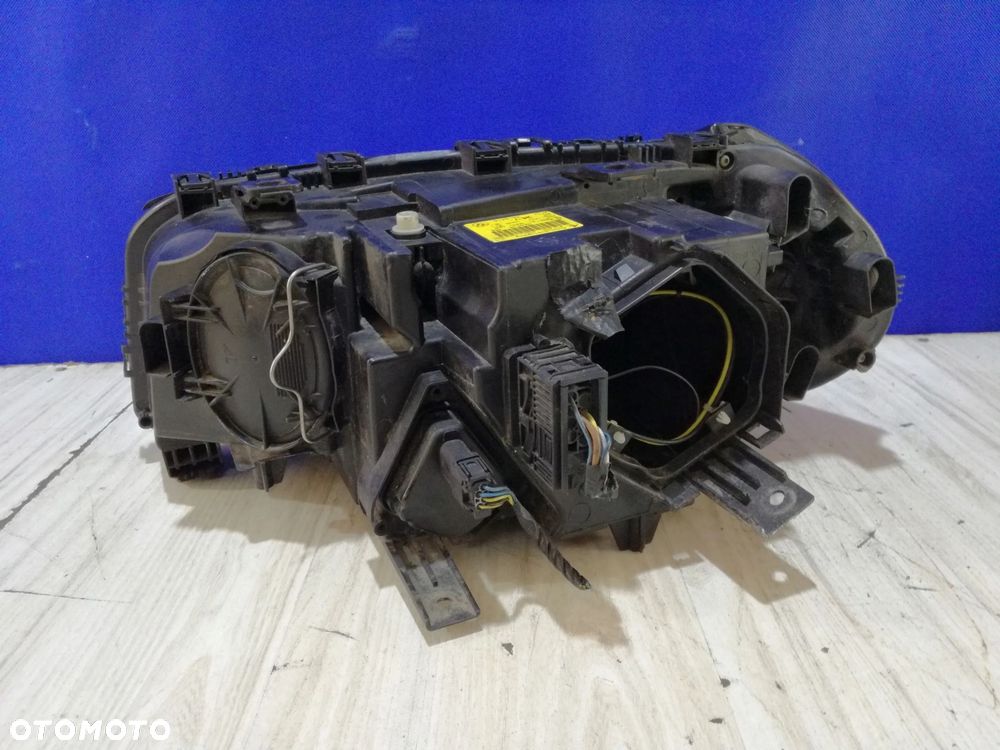 BMW X3 E83 lampa reflektor przód prawa Anglik - 4