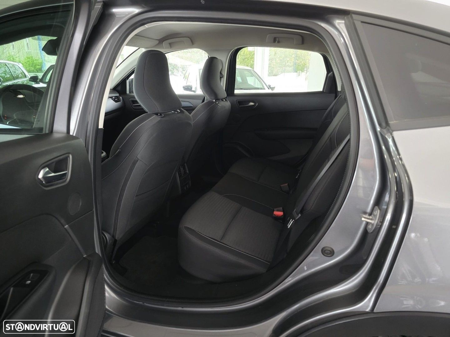 Renault Arkana 1.6 E-Tech Full Hybrid Techno - 16