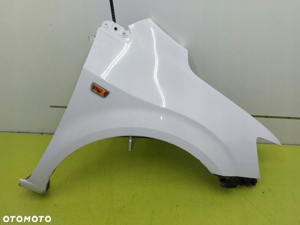 Błotnik przedni prawy CHEVROLET AVEO III T300 11-14 BIAŁY - 1