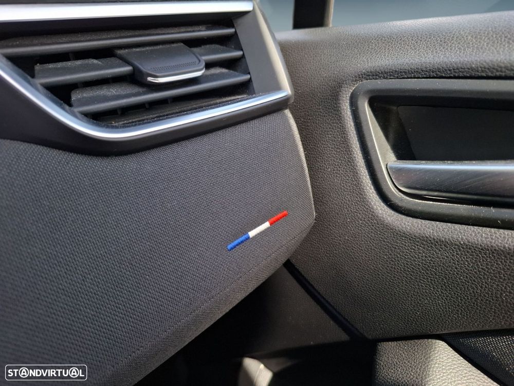 Renault Clio - 23