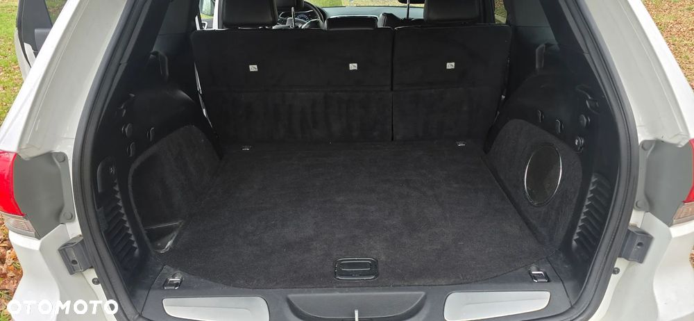 Jeep Grand Cherokee - 33