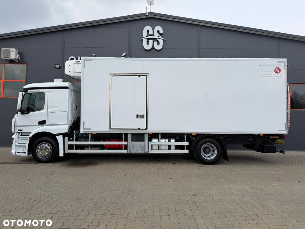 Mercedes-Benz Actros 1824 chłodnia multitemperatura // E6 // Niski przebieg !! 297 tyś.km !! // 18 Epal // winda DHOLLANDIA - 3