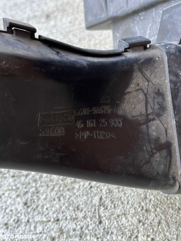Obudowa filtra powietrza Ford S-MAX Mk1 2.0b AOWA - 4