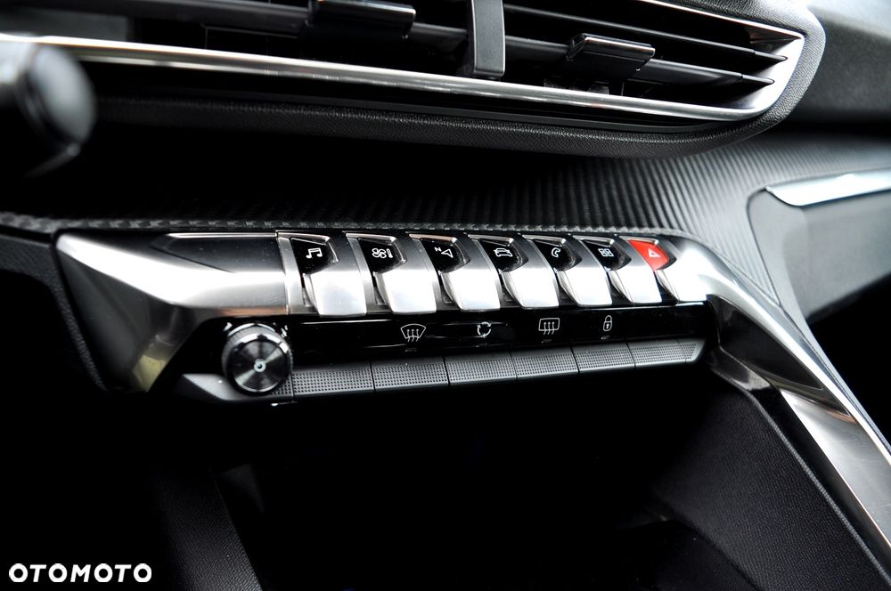 Peugeot 3008 BlueHDi 130 Stop & Start Allure Business-Paket - 30