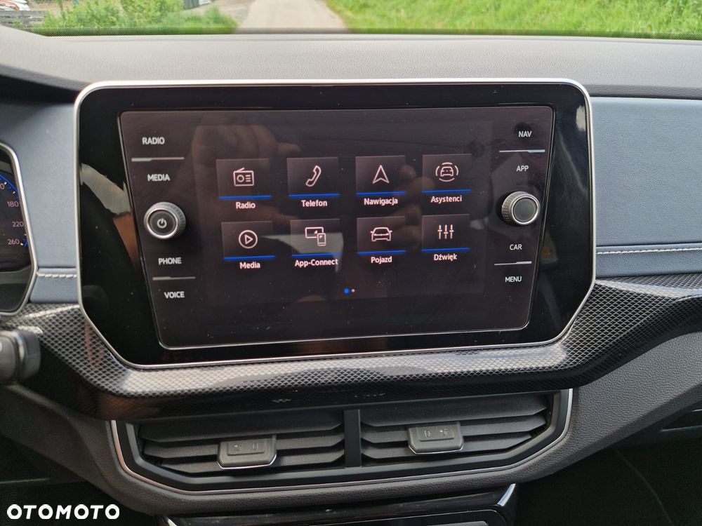 Volkswagen T-Cross - 24