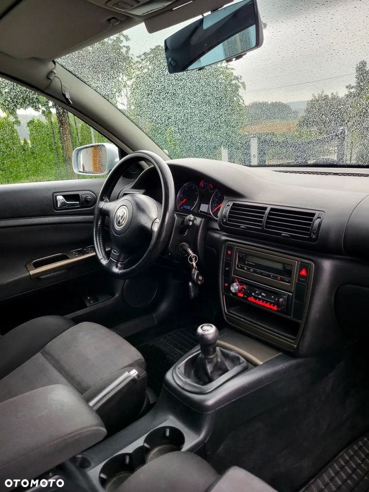 Volkswagen Passat 1.9 TDI 4Mot Comfortline - 13
