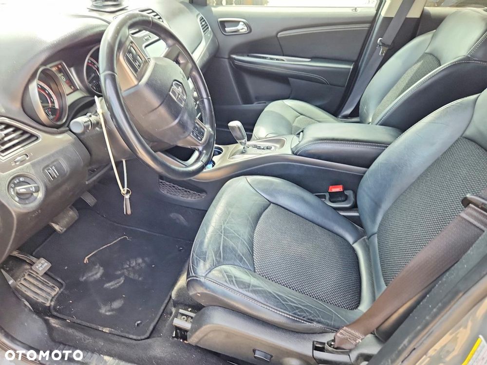 Dodge Journey - 8