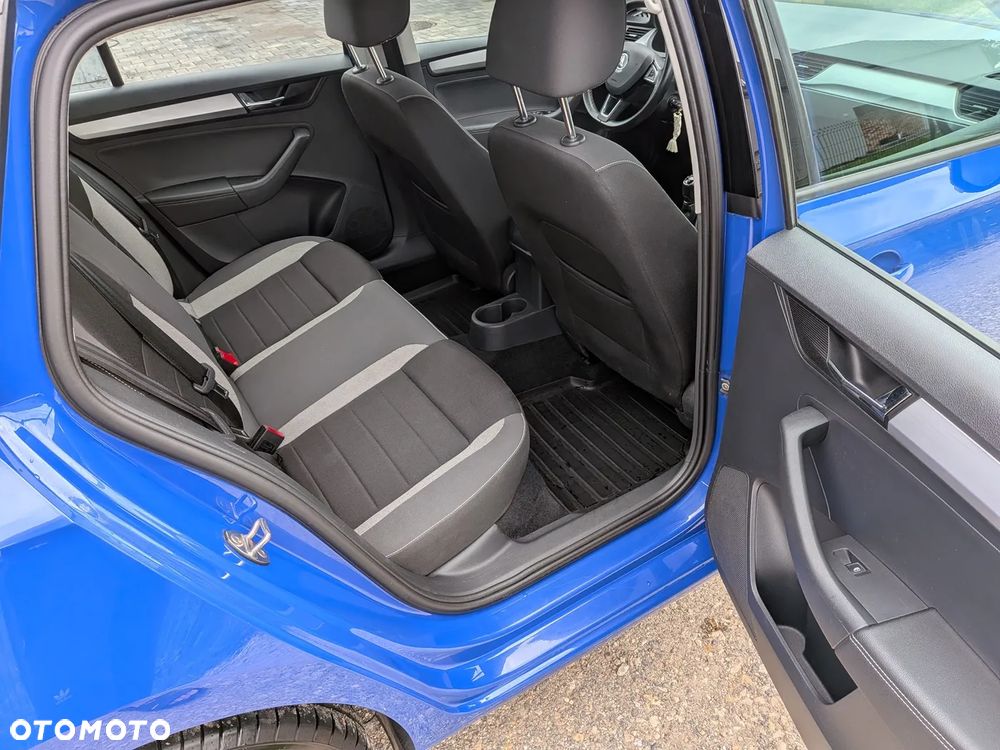 Skoda RAPID Spb 1.6 TDI DPF Ambition - 23