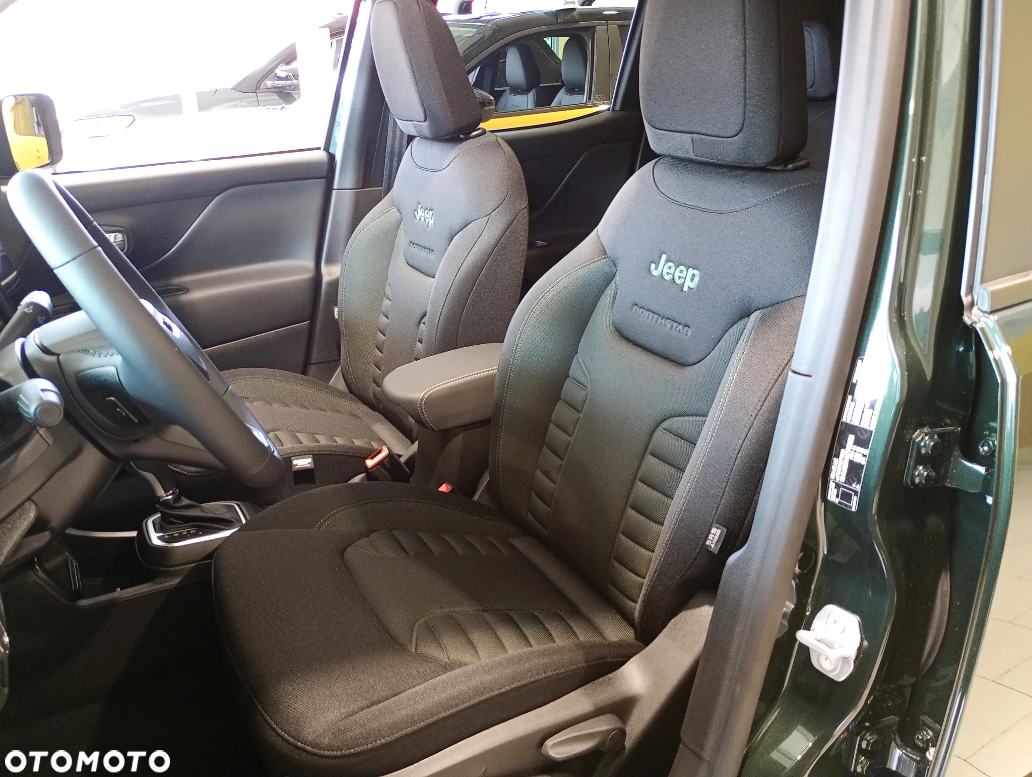 Jeep Renegade 1.5 T4 mHEV North Star FWD S&S DCT - 8