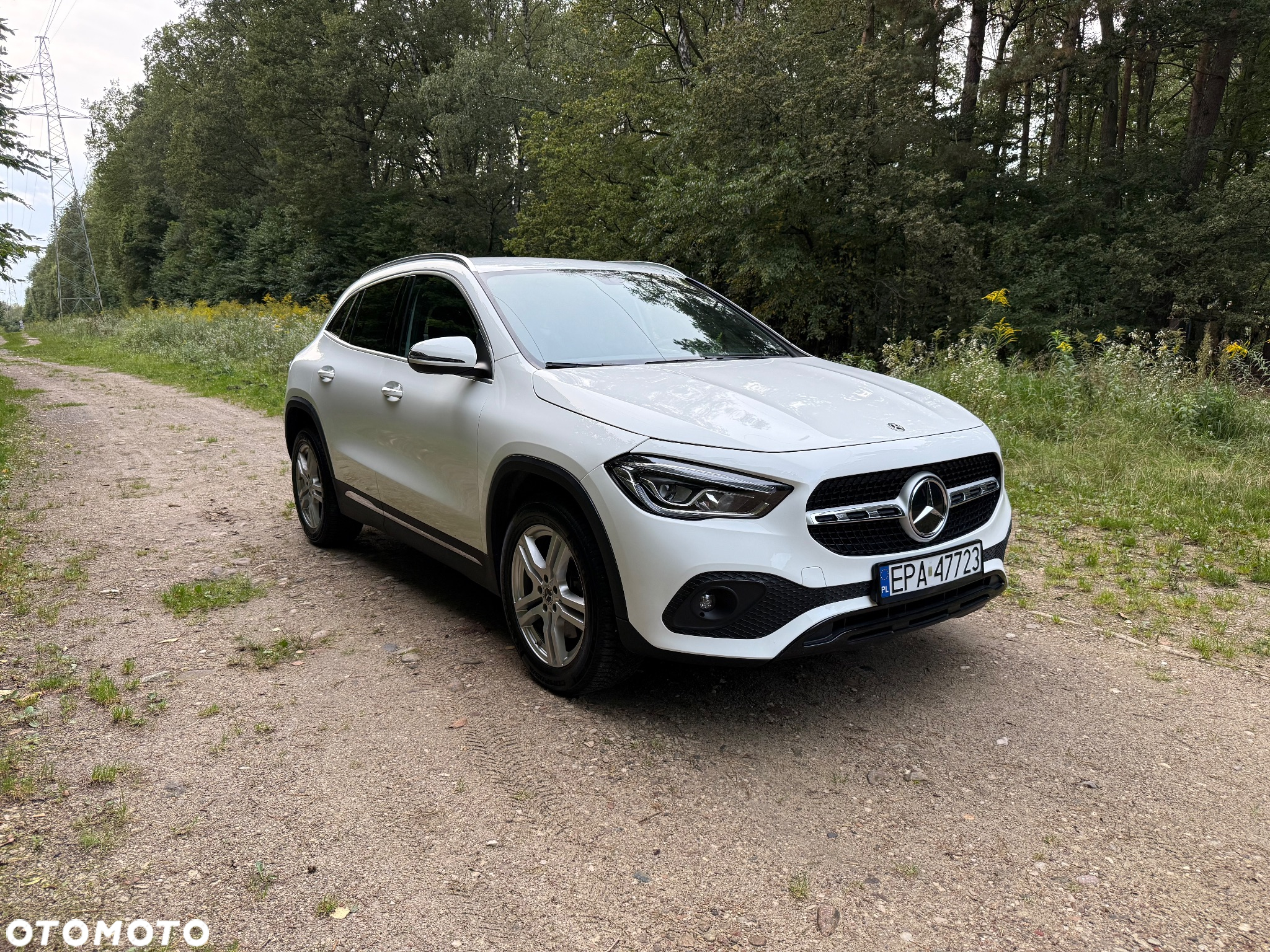 Mercedes-Benz GLA - 4