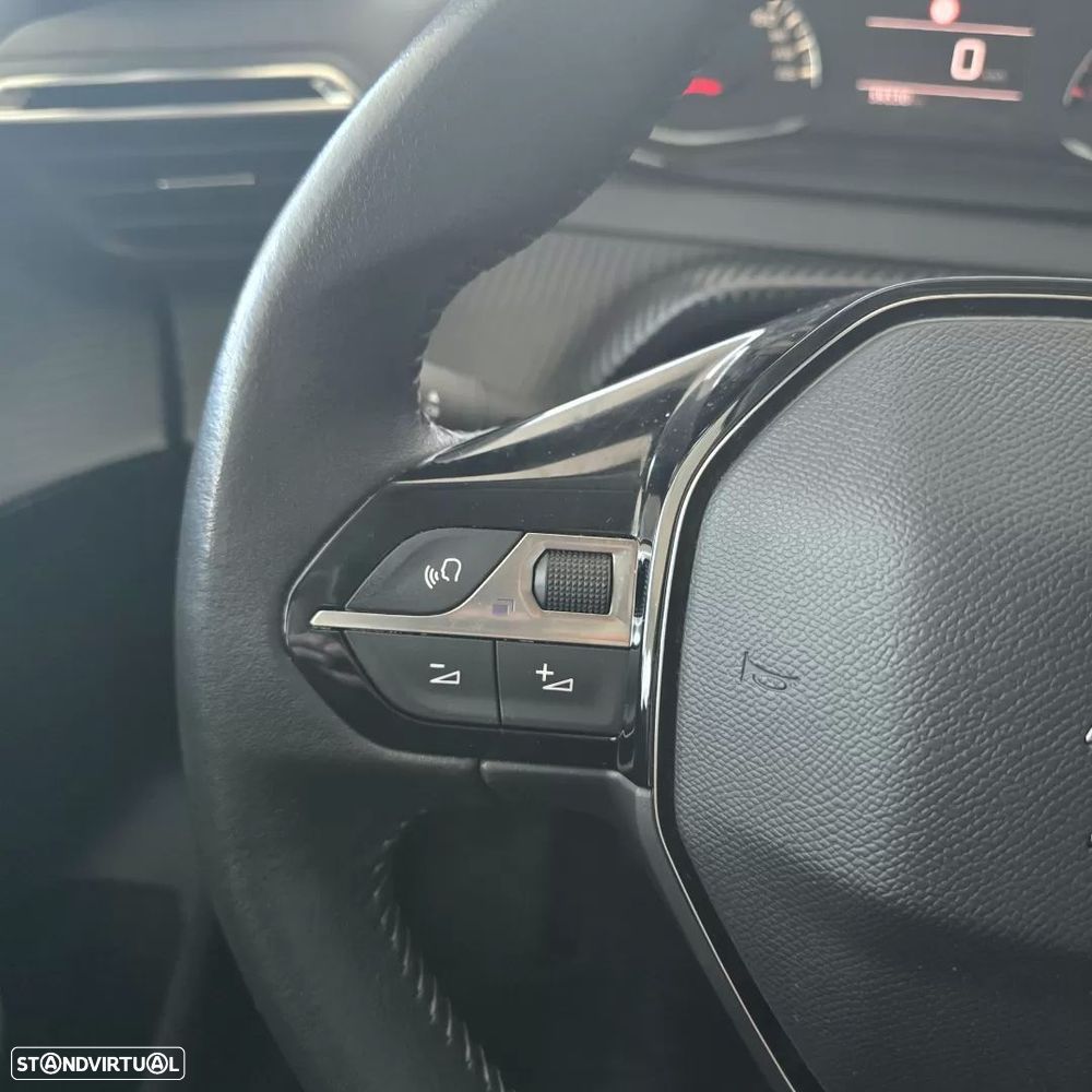 Peugeot 208 1.2 PureTech Active Pack - 26