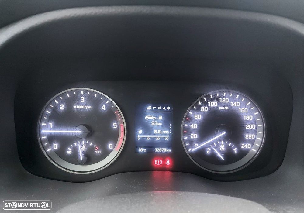 Hyundai Tucson 1.7 CRDi Executive - 14