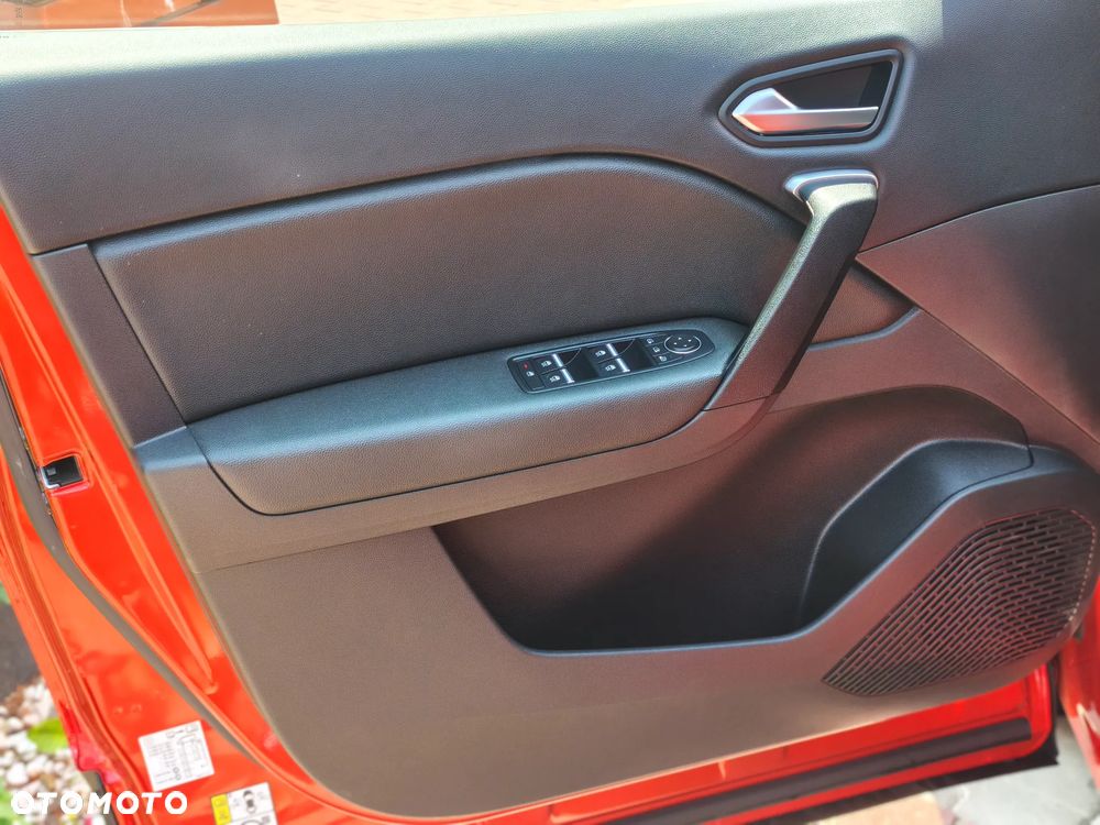 Renault Captur TCe 140 EDC GPF INTENS - 21