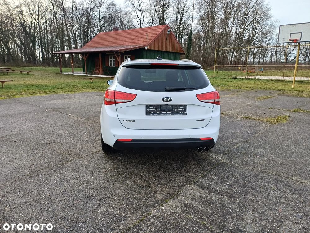 Kia Ceed 1.6 CRDi GT Line DCT - 4