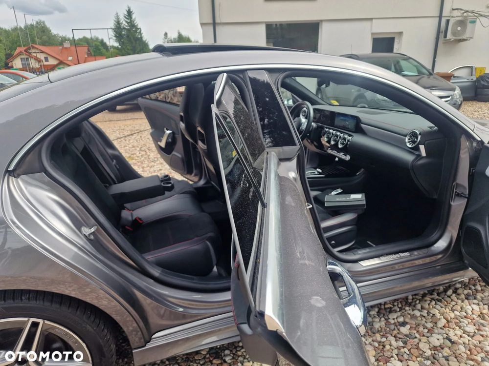 Mercedes-Benz CLA 200 AMG Line 7G-DCT - 6