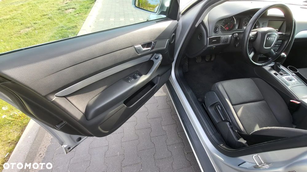 Audi A6 Limousine 2.4 - 9